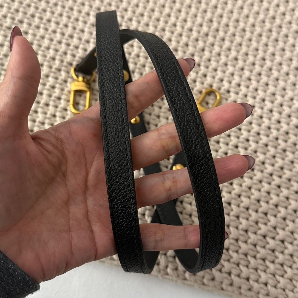 Louis Vuitton Black and Gold Monogram Shoulder Bag - Picture 11 of 12